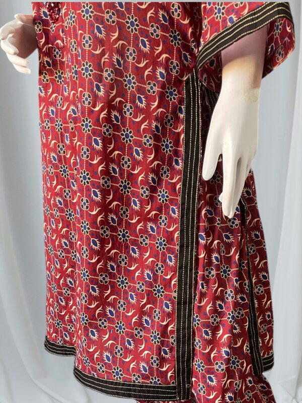 Maroon lawn 2 Pc suit - Image 4