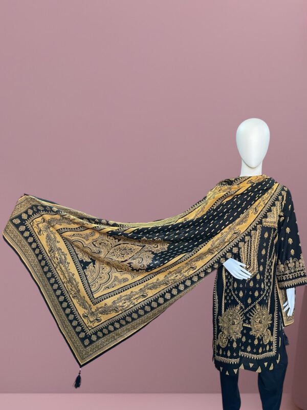 black khaddar shirt dupatta