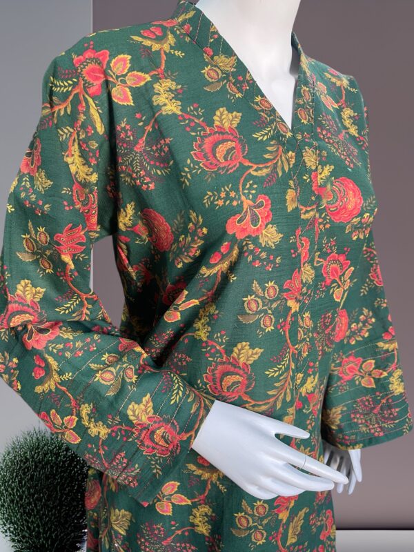 Floral Green 2 Pc khaddar - Image 4