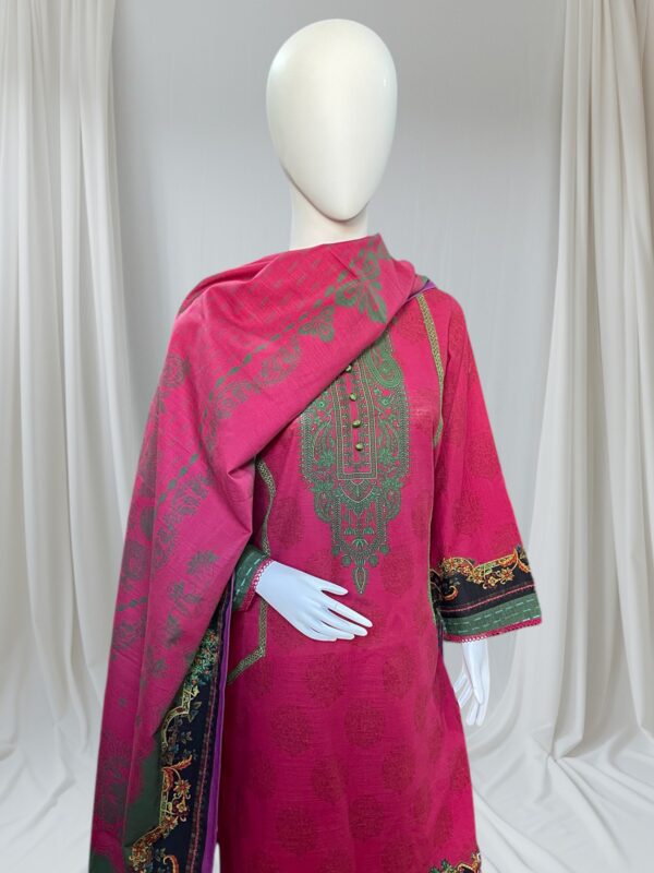 Pink khaddar 2 Pc shirt dupatta - Image 6