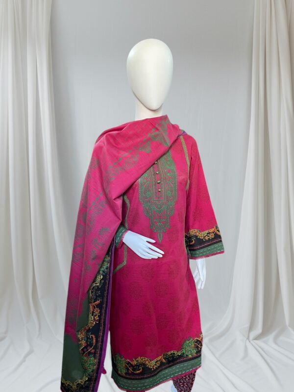 Pink khaddar 2 Pc shirt dupatta - Image 5